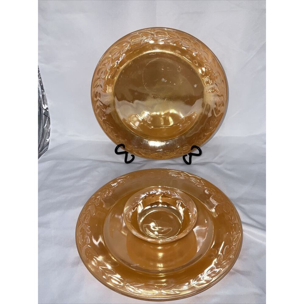 VTG FIRE KING PEACH ORANGE LUSTER WARE DINNER PLATES SMALL BOWL SET/3